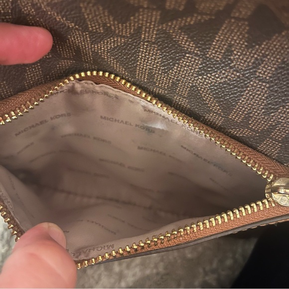 Michael Kors Tan and Brown Signature Crossbody Bag - Picture 8 of 14